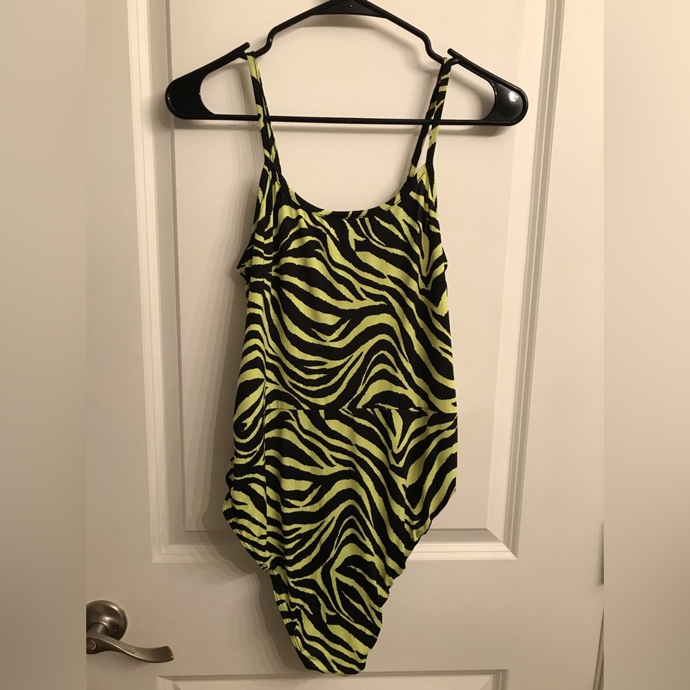 Zebra bodysuit - Picture 2 of 3